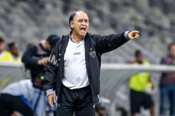 27848735255_3b872799ef_z