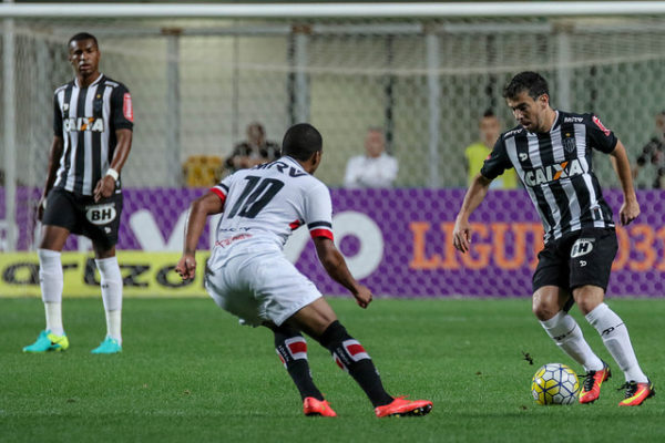 28583418361_6d3a730896_z