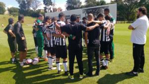 Sub-15 e sub-17 vencem pelo Campeonato Mineiro