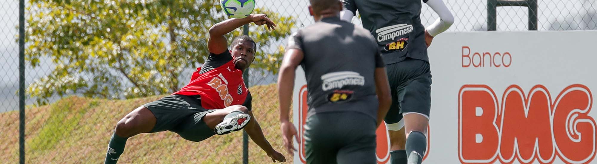 CIDADE DO GALO / VESPASIANO / MINAS GERAIS / BRASIL 29.04.2019 – Treino do Futebol Profissional – Foto: Bruno Cantini / Atlético