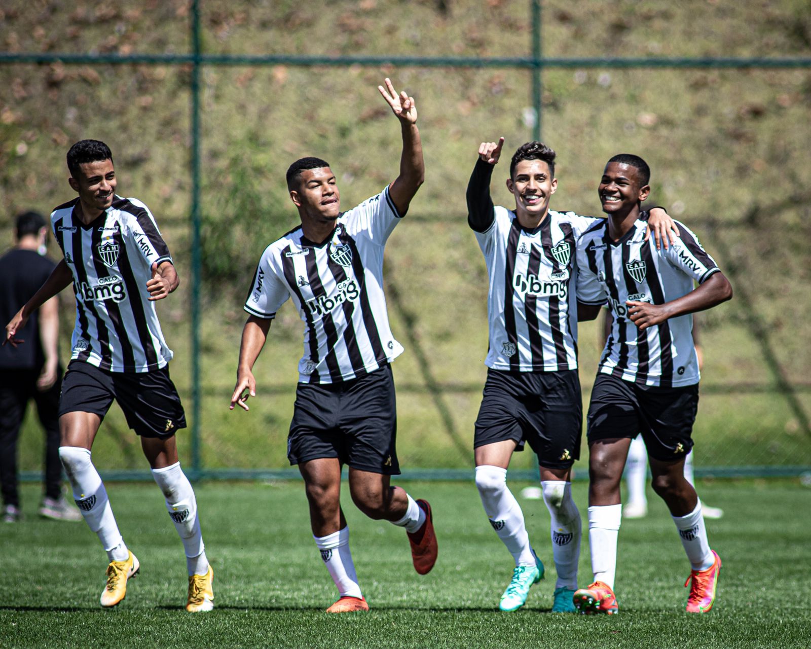 Atlético TC bate o Santarritense Bela Vista e conquista primeira vitória na  Segundona, sul de minas