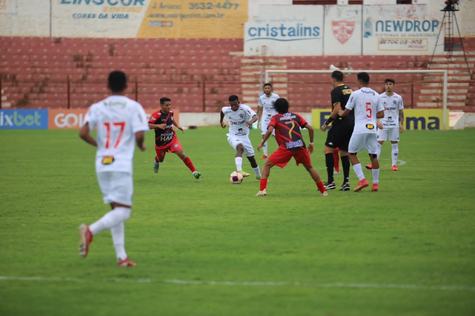 Atlético-MG vence Mixto de virada e encaminha classificação na Copinha -  07/01/2023 - UOL Esporte