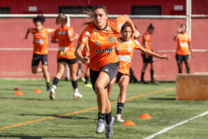 Ingressos para jogo das Vingadoras custam R$ 5,00