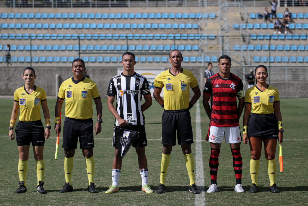 Flamengo x Ceará define se Brasileirão “continua” ou se Galo é