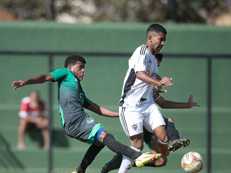 Atlético TC bate o Santarritense Bela Vista e conquista primeira vitória na  Segundona, sul de minas