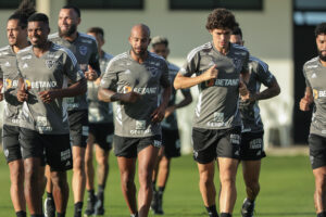 Galo treina de olho na semifinal