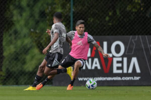 Domingo de treino no Galo