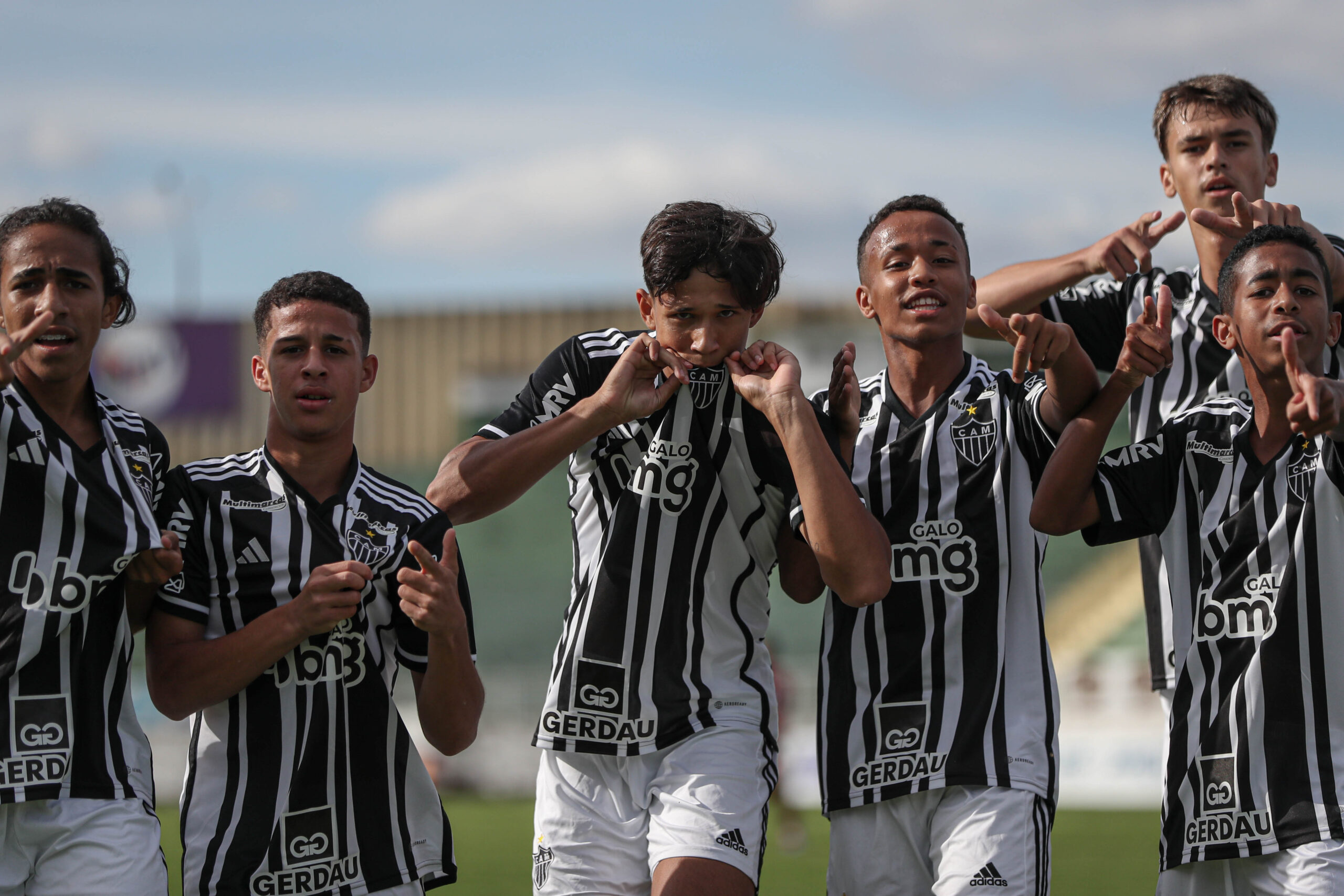 Com novos treinadores, Sub-20, Sub-17 e Sub-15 começam 2ª fase do