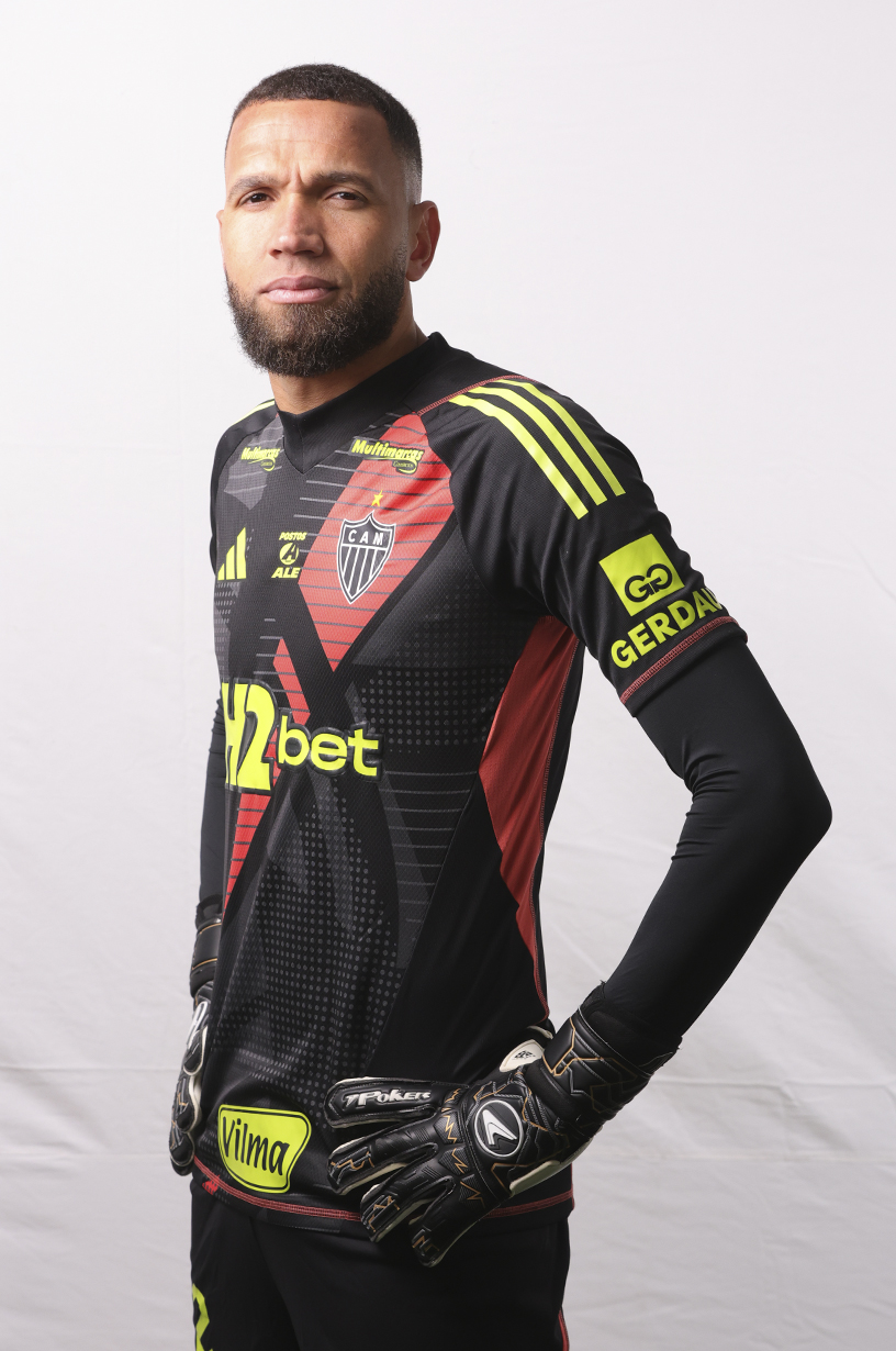Foto goleiro Everson