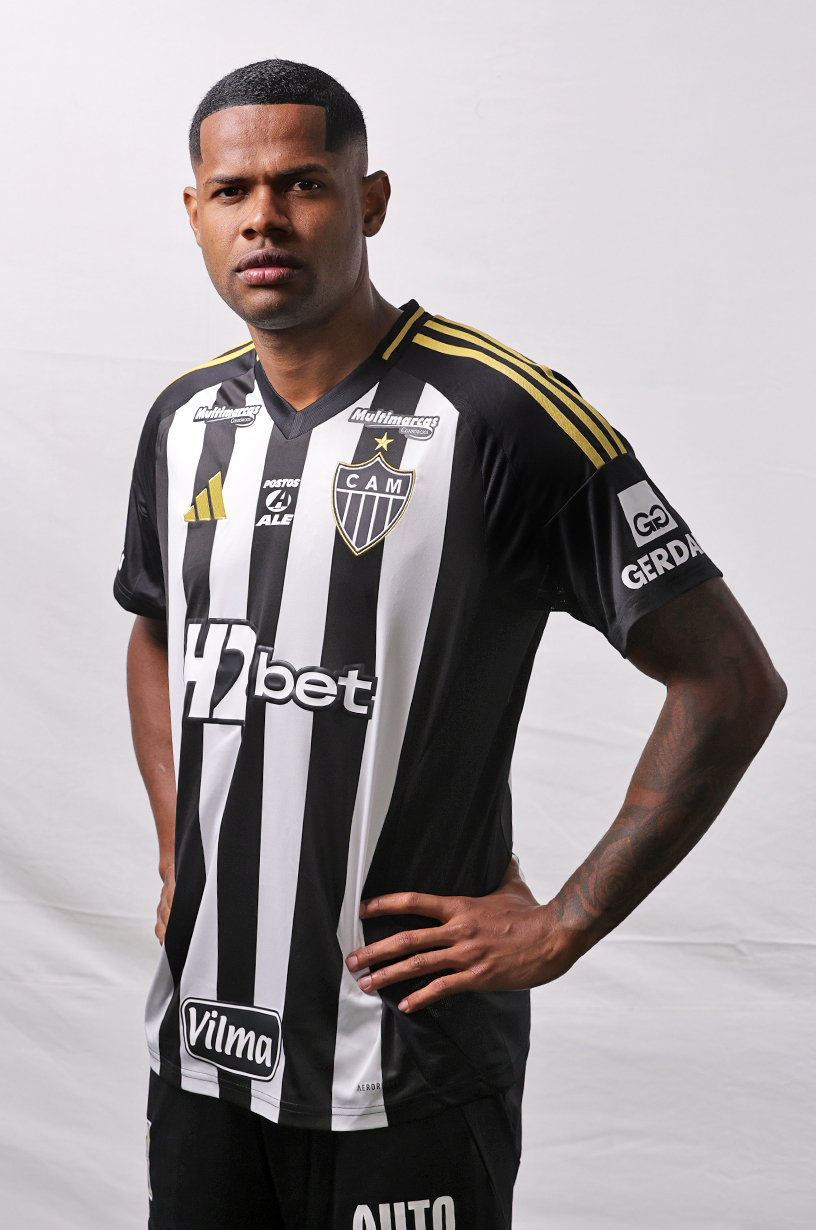 Foto atacante Júnior Santos