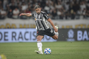 Galo encara o São Paulo no Morumbi