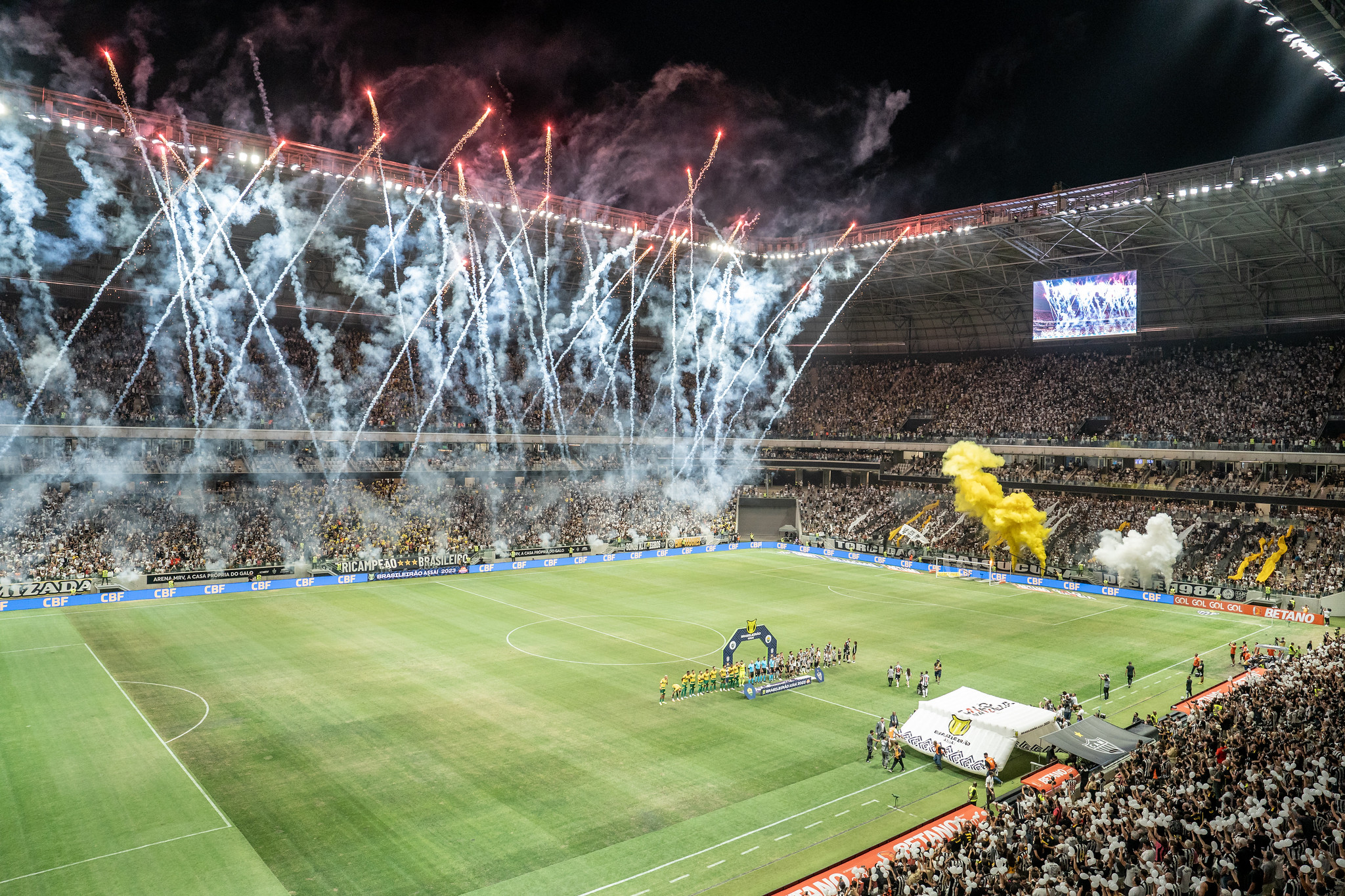 Inter faz nova promoção de ingressos para sócios na partida contra o  Coritiba