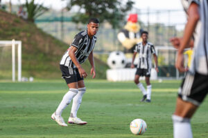 Galo busca vaga nas finais do Mineiro Sub-15 e Sub-17