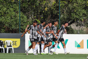 Sub-17 disputa a Copa Galo, em Santa Catarina