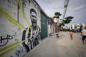 Galo apoia projeto que está transformando o entorno da Arena MRV