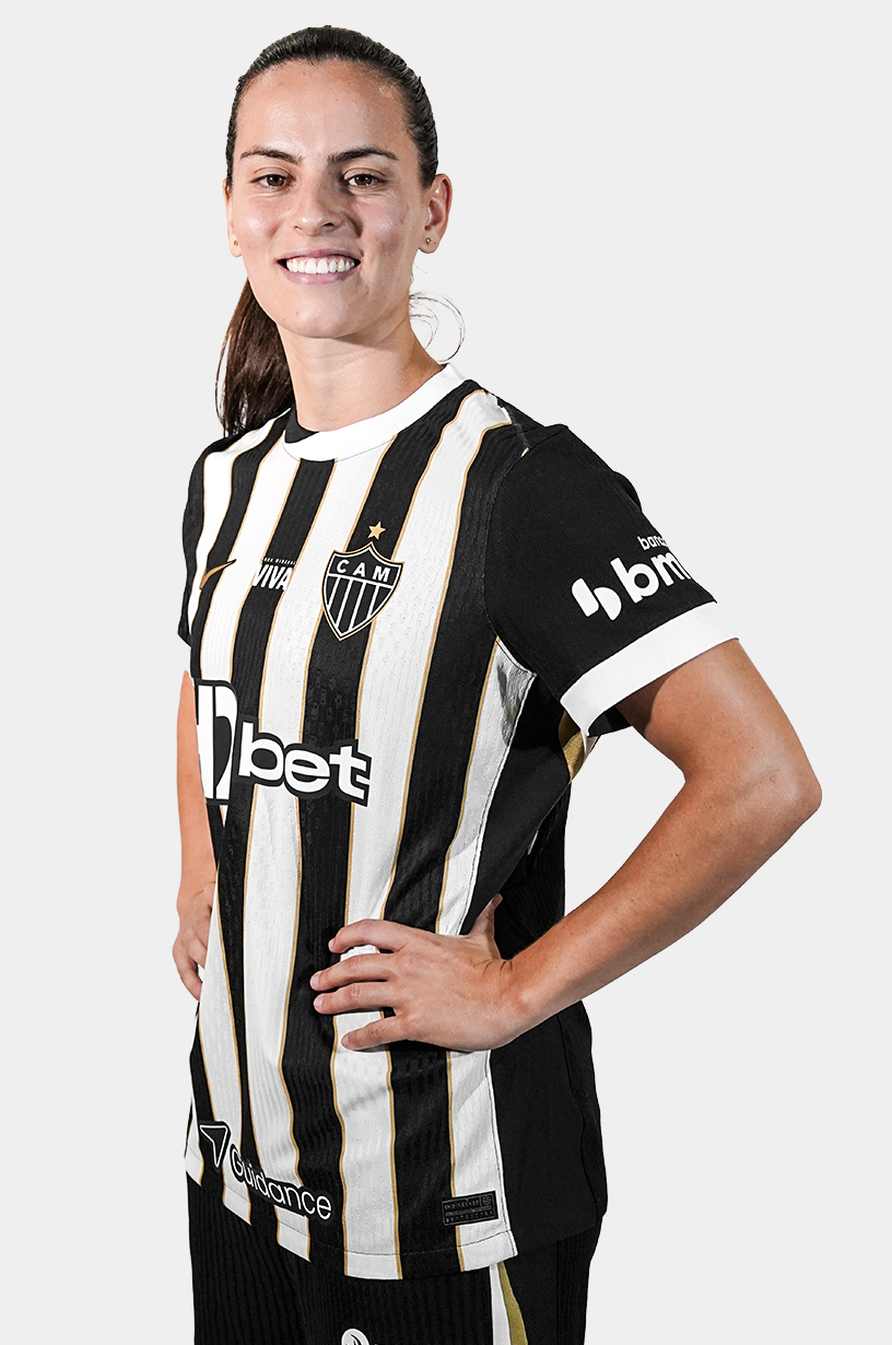 Foto meio-campista Laura Maria