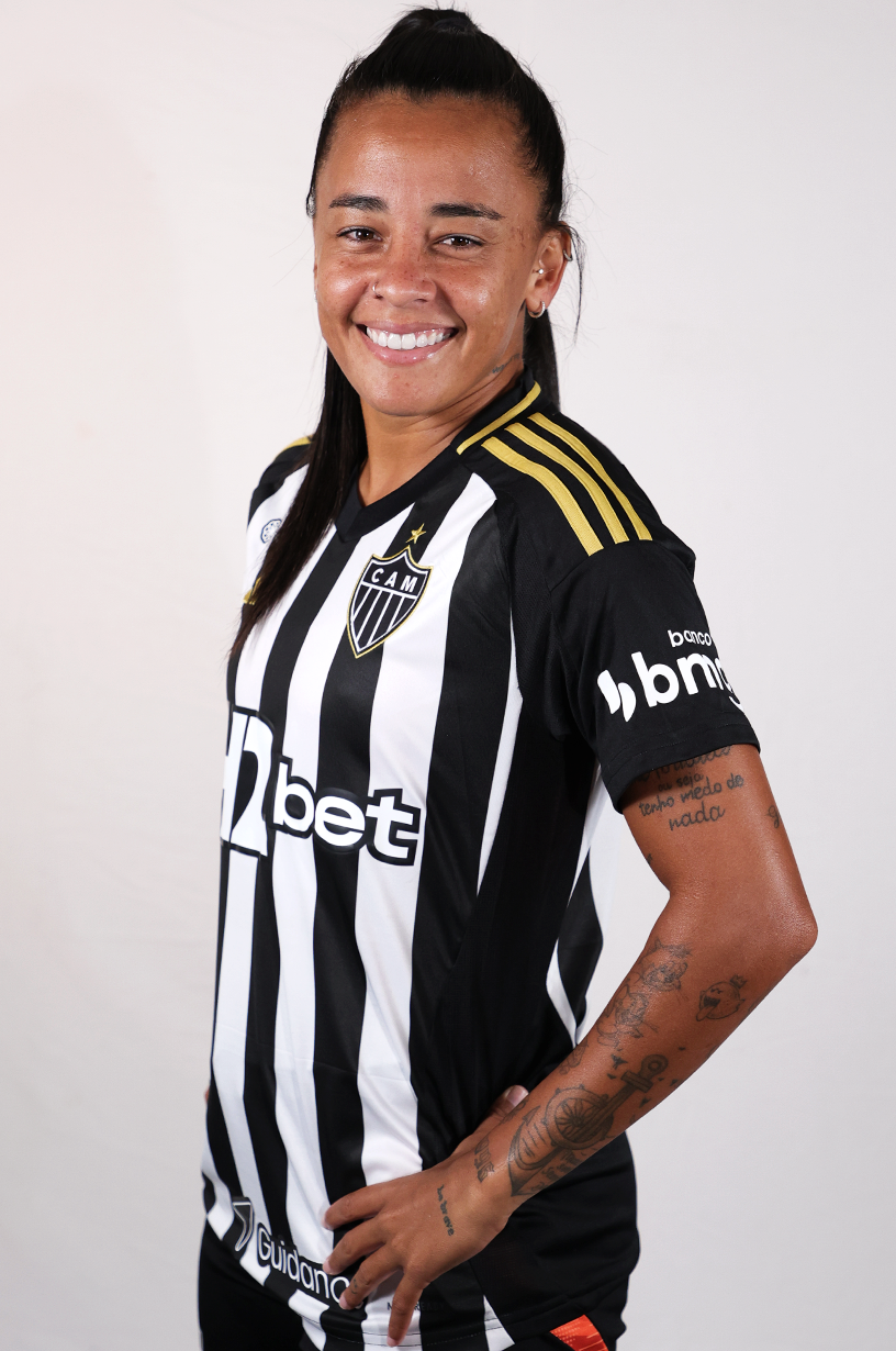 Foto atacante Lilian Ribeiro
