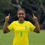 Zagueira Tay convocada para a Seleção Sub-17