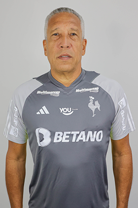 Foto do Supervisor de Futebol Carlos Alberto Isidoro