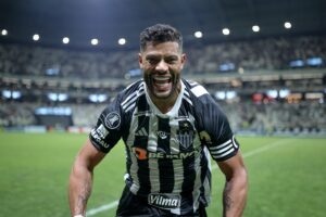 Hulk se torna o maior artilheiro “internacional” do Galo