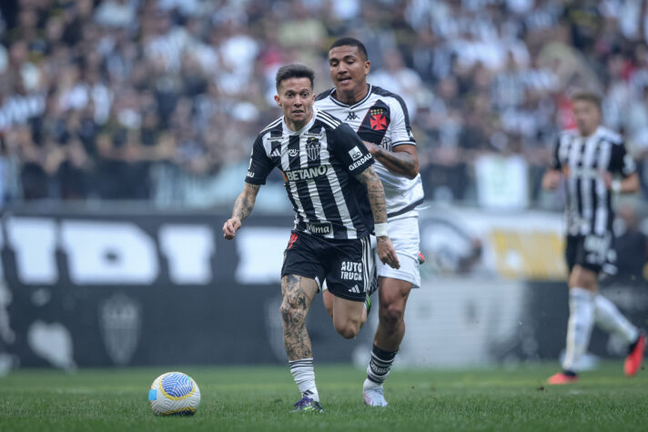 Galo 2x0 Vasco da Gama - Bernard