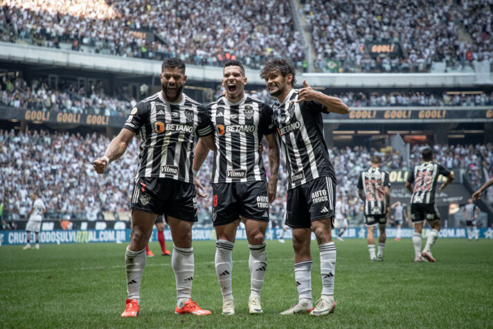 Galo 2x0 Vasco da Gama - Hulk, Paulinho e Scarpa