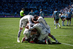 Galo vence o Grêmio com virada histórica!