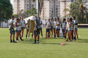 Vingadoras estreiam no Mineiro 2024 neste sábado