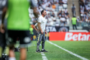 Galo x Bragantino: coletiva de imprensa de Milito