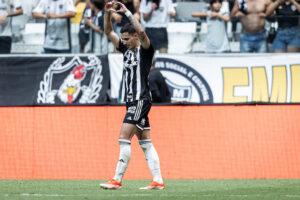 Cadu celebra mais um gol pelo Galo no Brasileirão