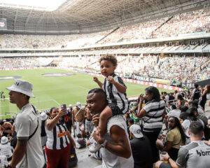 Galo 3 x 0 Bragantino em 13 fotos!