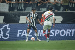 Gustavo Scarpa alcança 20 participações a gol pelo Galo