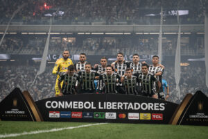 Galo é o único vivo na Copa do Brasil e Libertadores