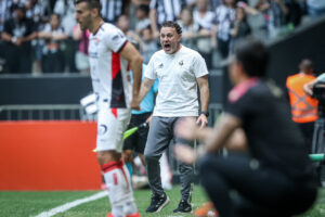 Galo x Vitória: coletiva de imprensa com Gabriel Milito