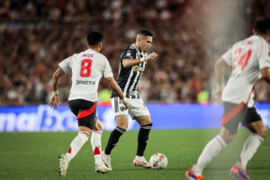 Galo amplia invencibilidade contra times da Argentina