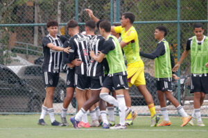 Sub-15 estreia com vitória no Octagonal Final do Mineiro