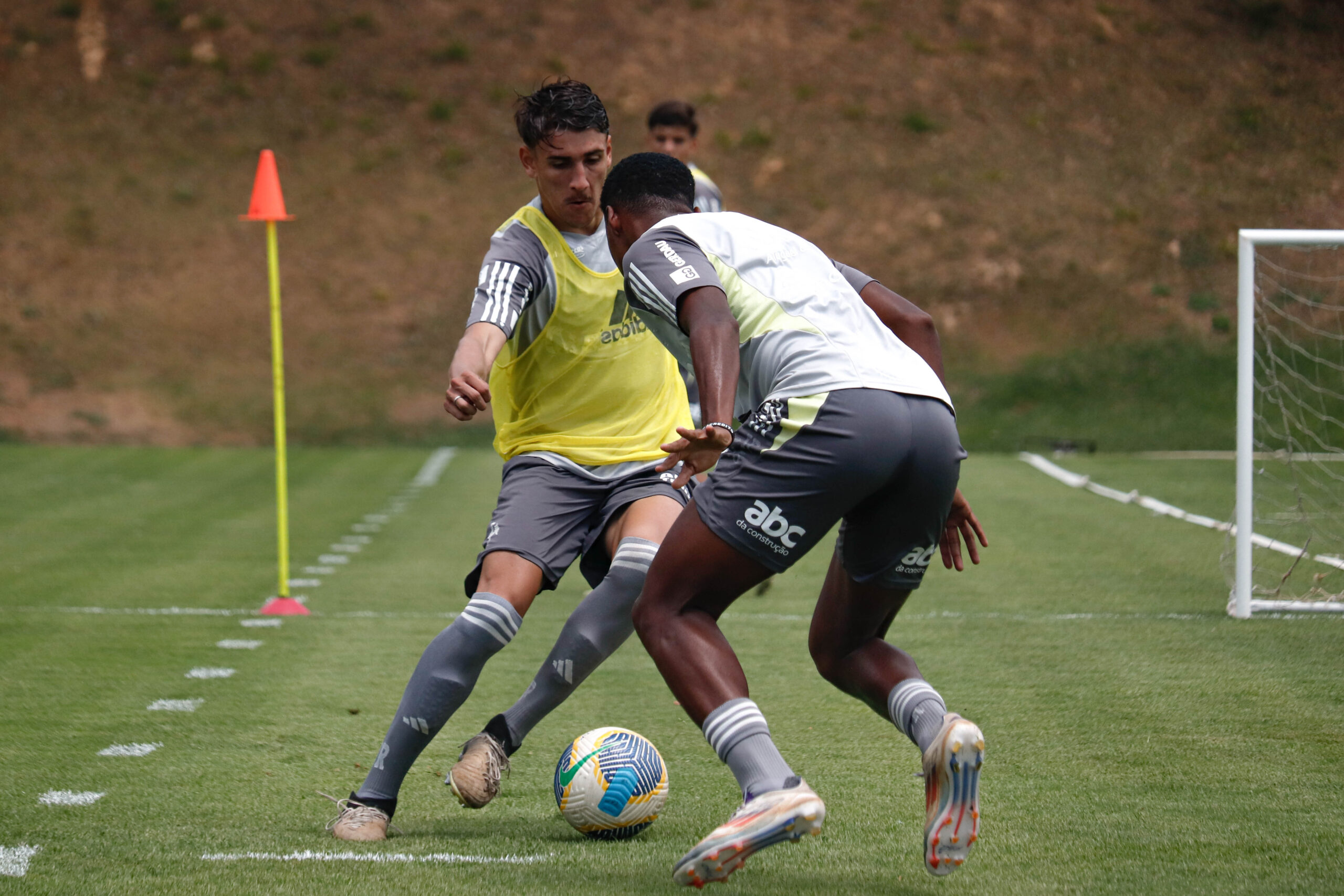 Grupo finalizou a preparação para o duelo contra o CRB-AL. Foto: Fabio Pinel/Atlético