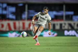 Hulk chega a 12 assistências pelo Galo na temporada