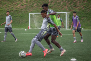 Galinho pronto para os clássicos contra o América neste sábado