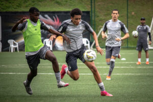 Sub-15 enfrenta Futgol para seguir na luta pelo título estadual