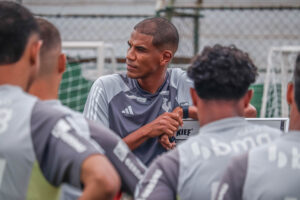 Galinho enfrenta Botafogo-SP em confronto eliminatório pela Copinha