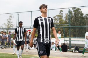 Zagueiro da Base é convocado pela 1ª vez para a Seleção Sub-17