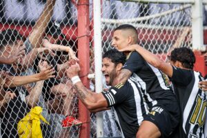 Com gol de Hulk, Galo vence o Villa Nova no Mineiro