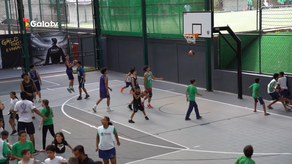 Labareda inaugura quadra de basquete com astros da NBB - Clube Atlético ...
