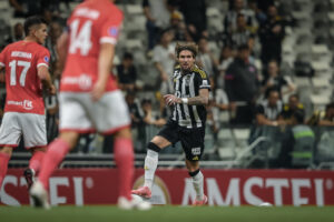 Empate leva Atlético aos playoffs da Sul-Americana