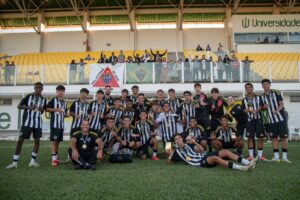 Sub-16 conquista Copa Brasileirinho