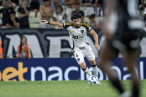 Junior Alonso no Top-3 de estrangeiros do Galo