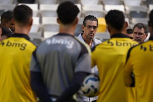 Sub-17 e Sub-20 do Galo treinam na Arena MRV