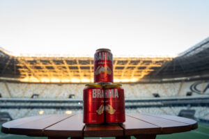 Galo fará promoção de cerveja na partida contra o Bucaramanga