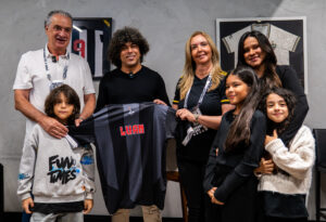 Luan entra para o Clube dos Imortais!